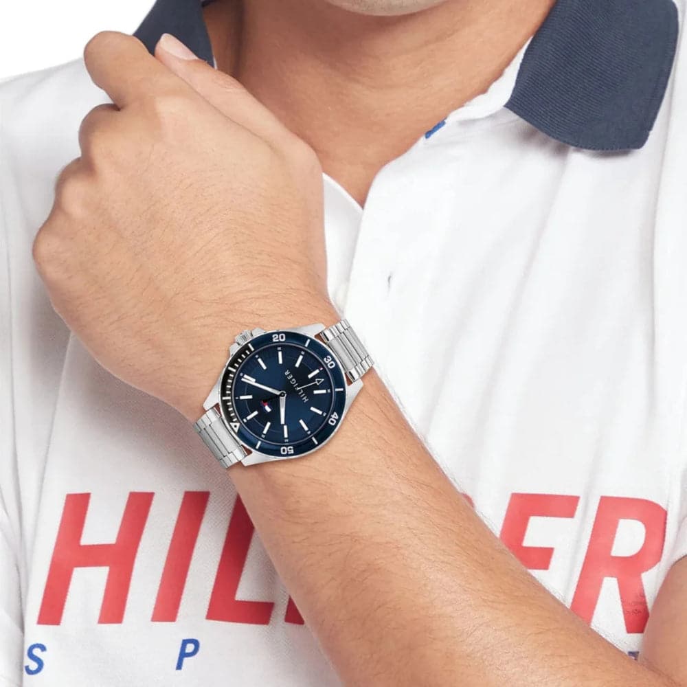 Tommy Hilfiger Blue Dial Silver Stainless Steel Strap Men Watch 1792012