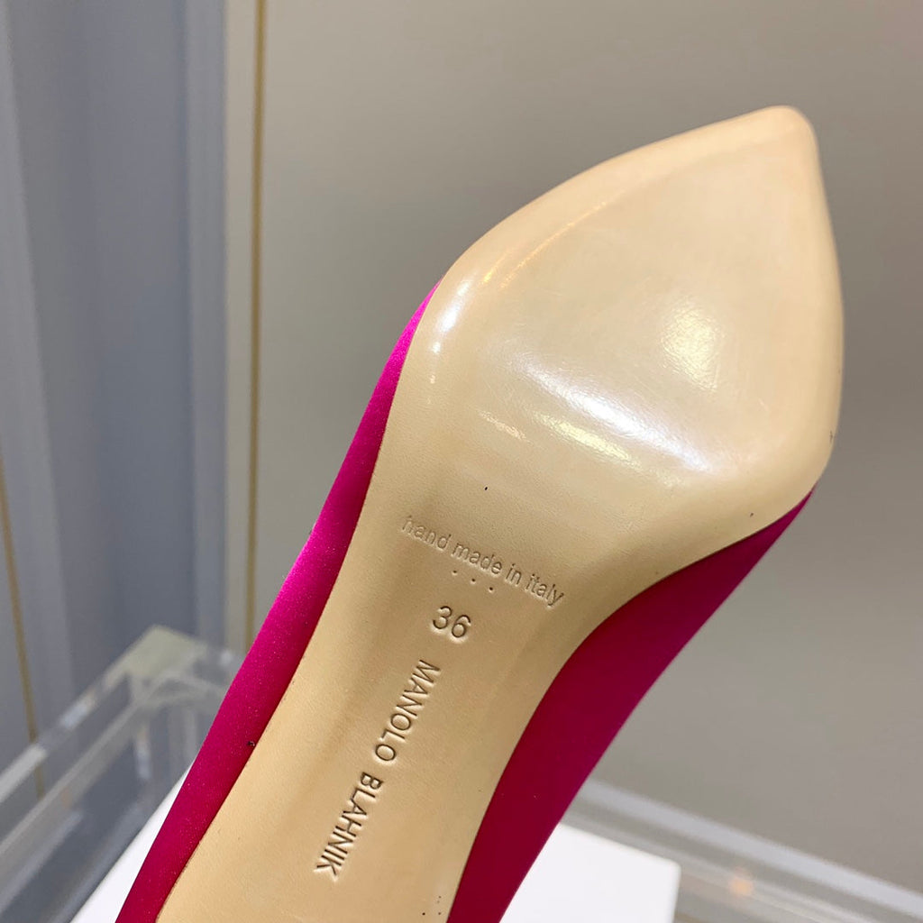 Manolo Wheat Ear Rhinestone High Heels Pumps Dark Pink Silk Fabric 327452