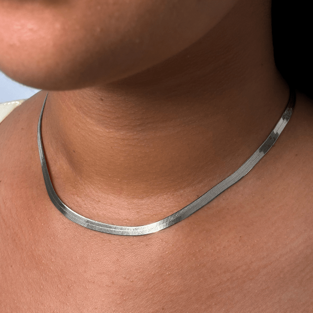 45cm 4mm Width Herringbone Chain Necklace in Sterling Silver