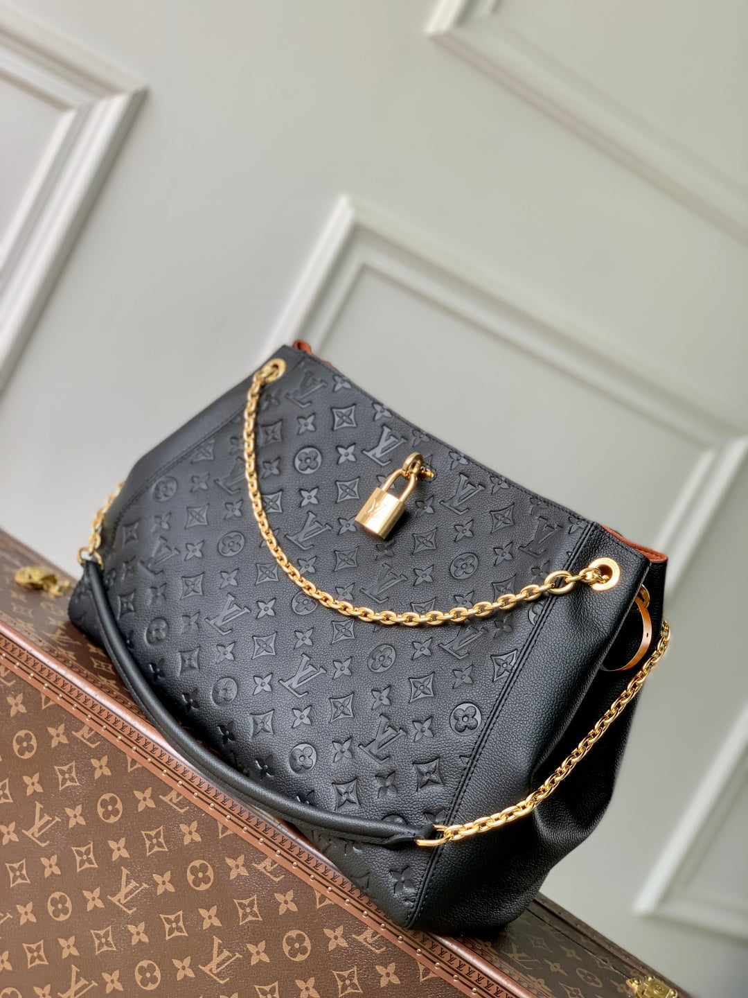 Anytime 42cm Tote Bag Black Gold Empreinte leather 250554