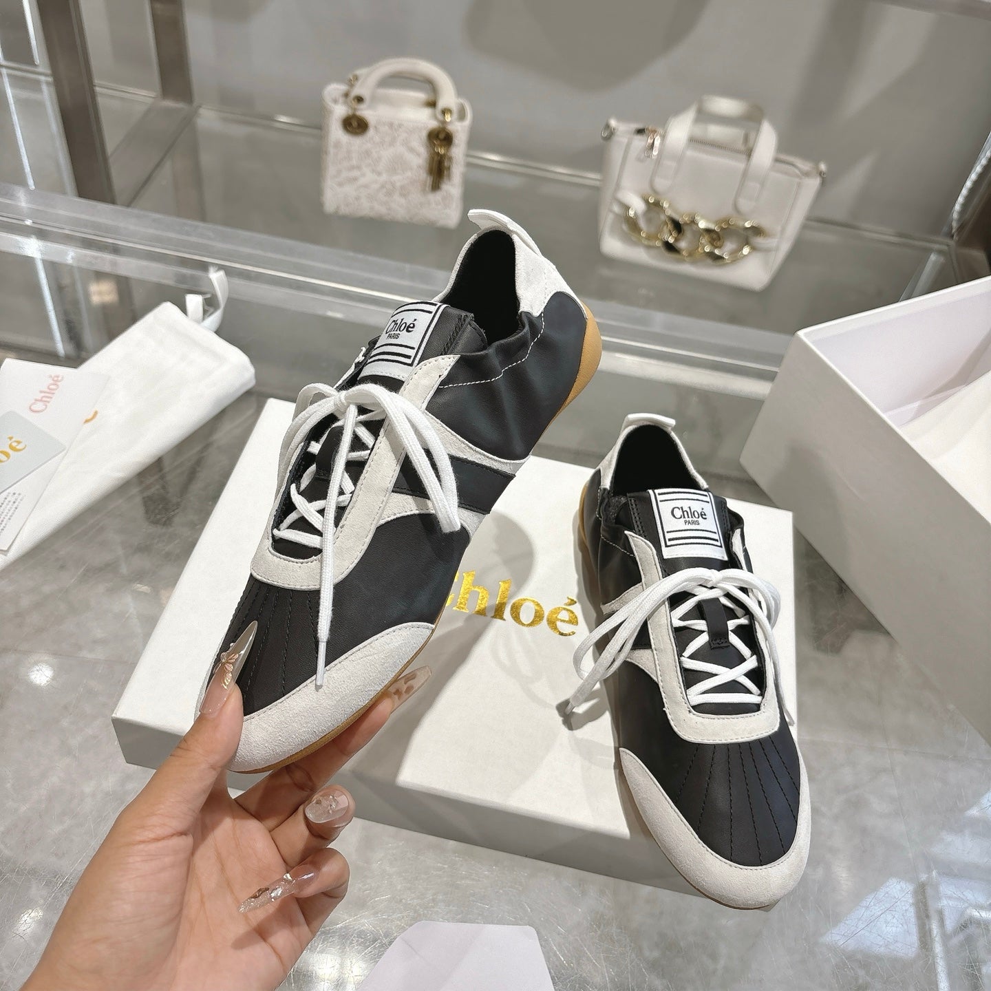 Chloe ballet flat casual shoes black white cowhide 518814