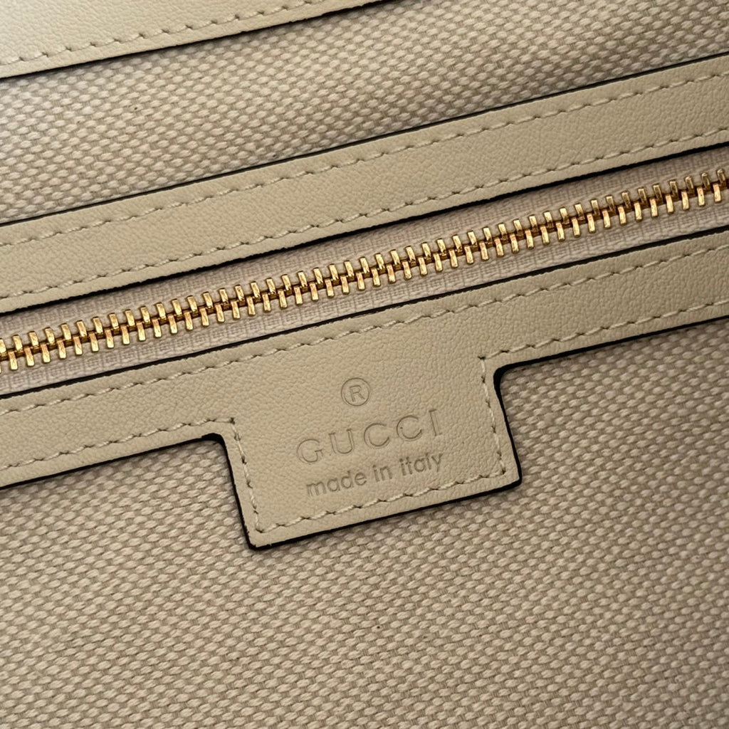 Gucci Beatrix Handbag 35 White Cowhide  272127
