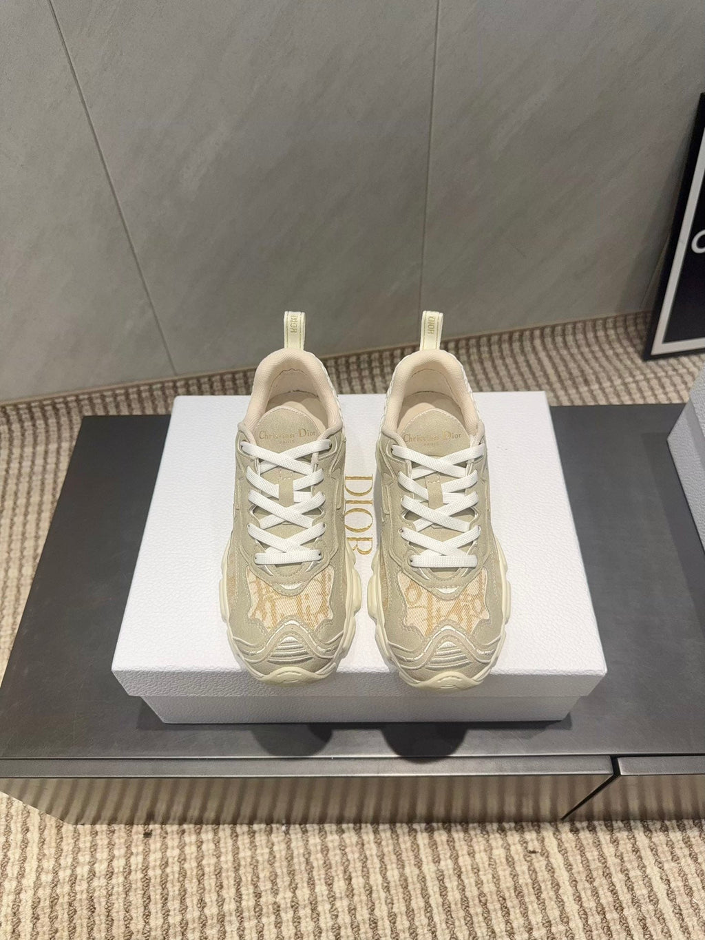 CD platform casual sneaker cream suede mesh 539675