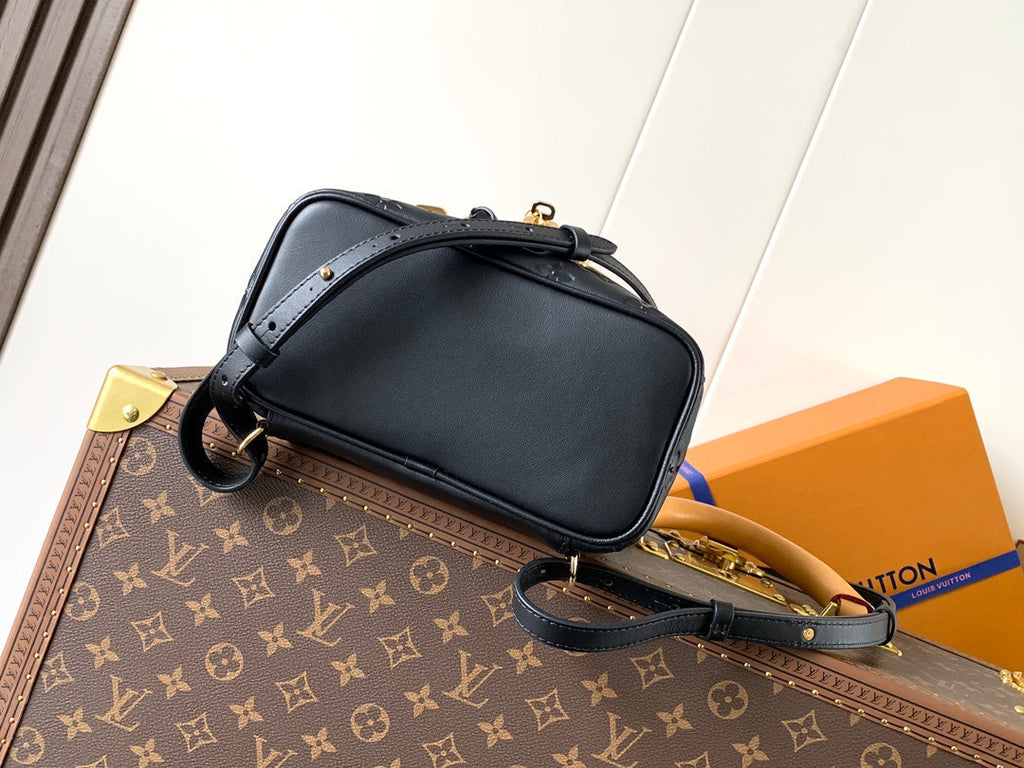 LV Coussin 26cm Backpack Black Gold Leather 252649