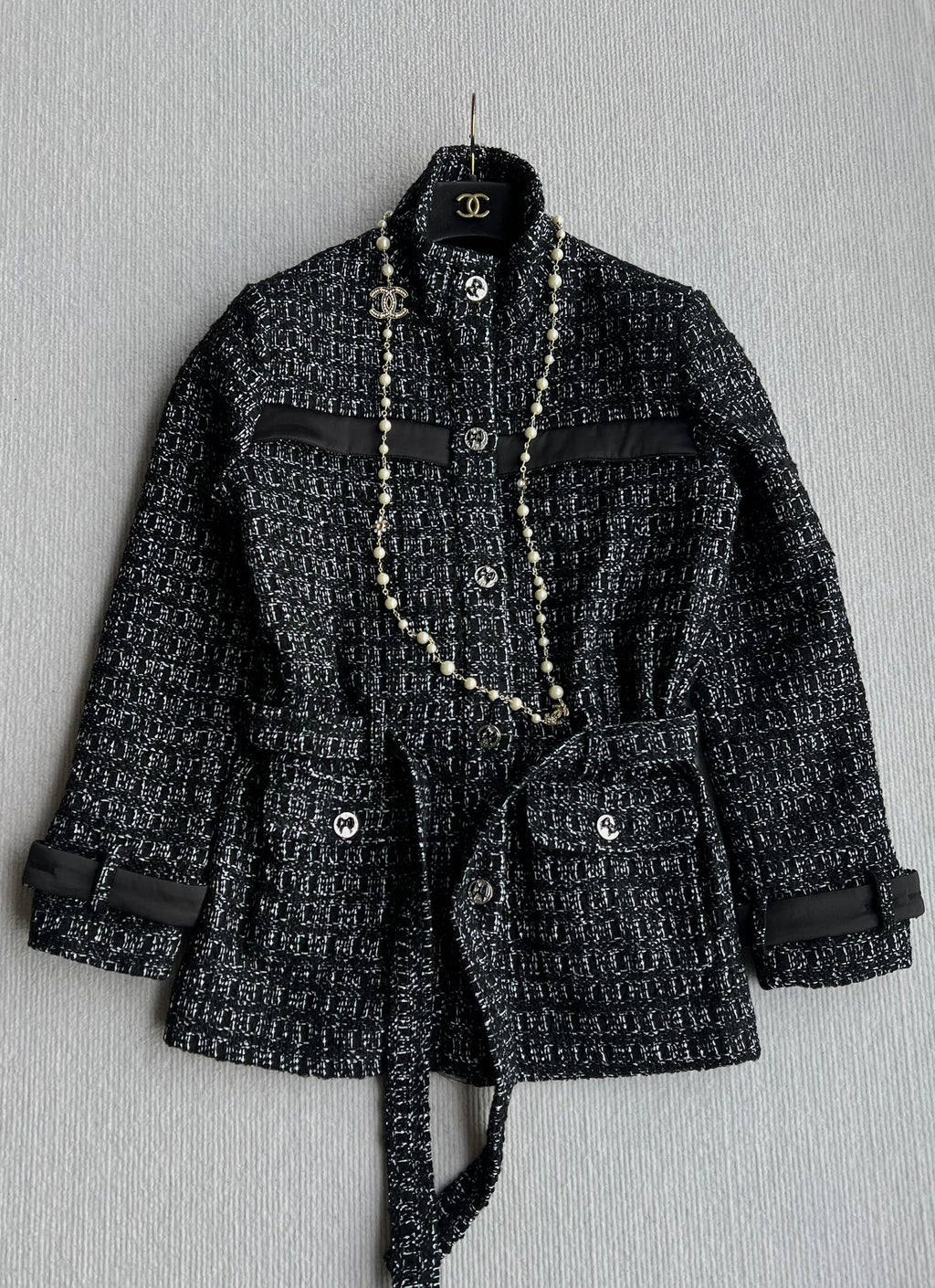 Chanel 2025 Belt Jacket Black Wool Cashmere 318587
